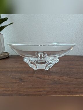 Steuben Crystal Floret Fluted Footed Bowl Signed 'Steuben' Donald Pollard Design